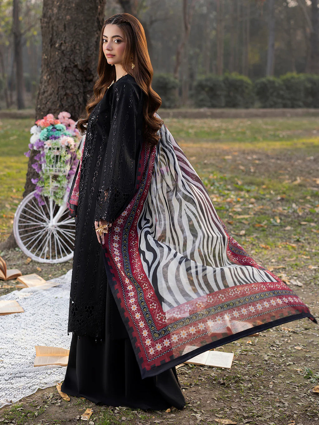 Buntti-26186 Black